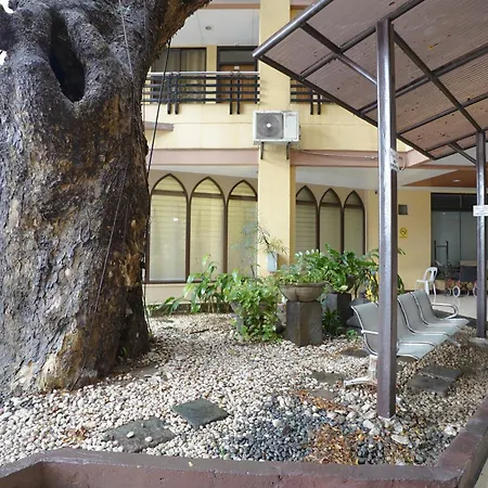 Arzo Hotel Grand Lodge