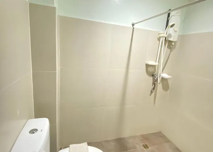 Arzo Grand Hotel