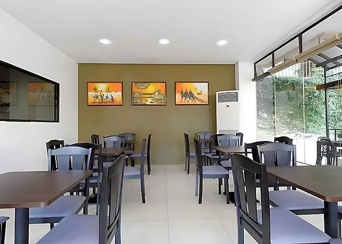 Arzo Grand Hotel